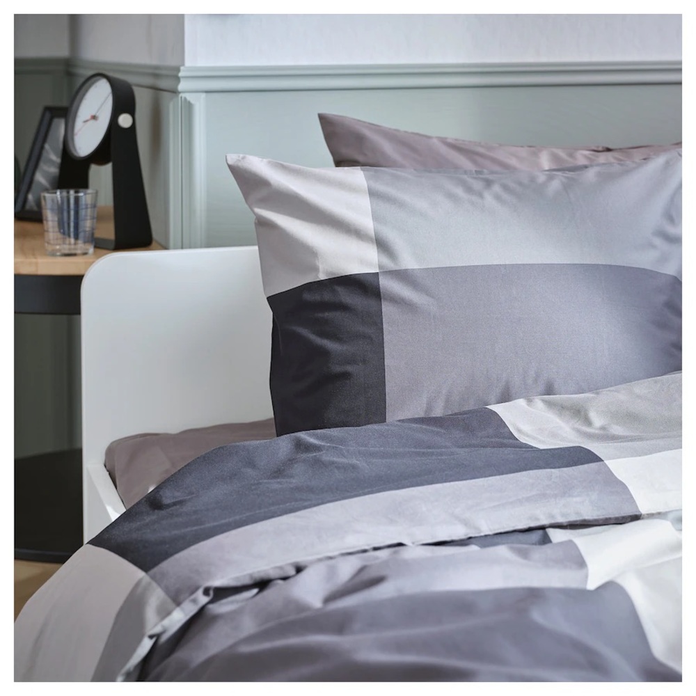 IKEA BRUNKRISSLA Duvet cover and pillowcase(s), Set Black, King, Cotton NEW - Picture 3 of 8